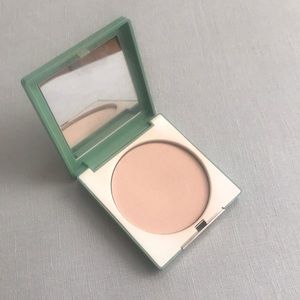 Clinique Superpowder Face Make-up matte ivory